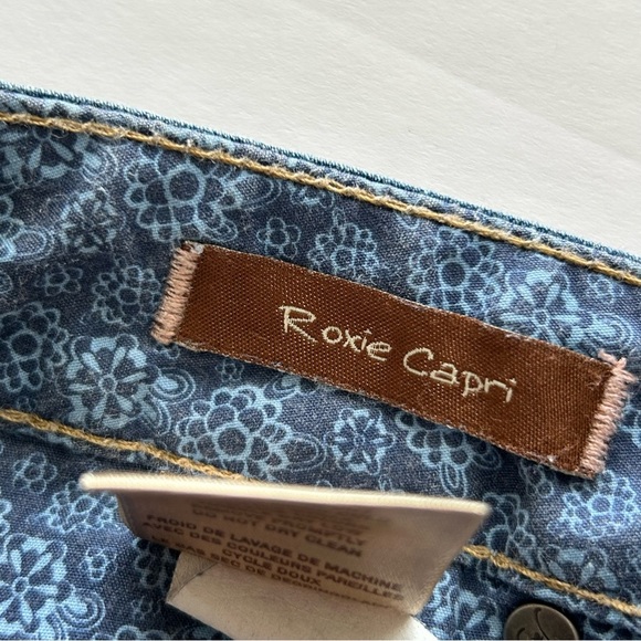 PAIGE Roxie Capri Women's Blue Jeans 31 Medium Wash - Picture 6 of 11